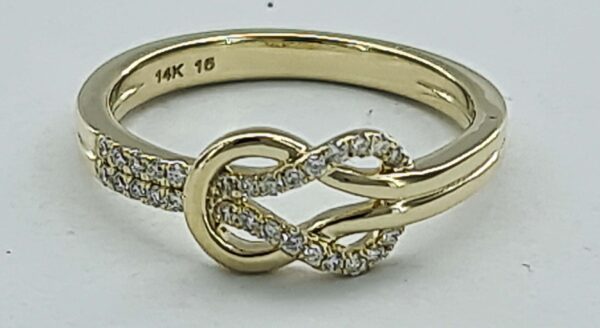 LADIES RINGS